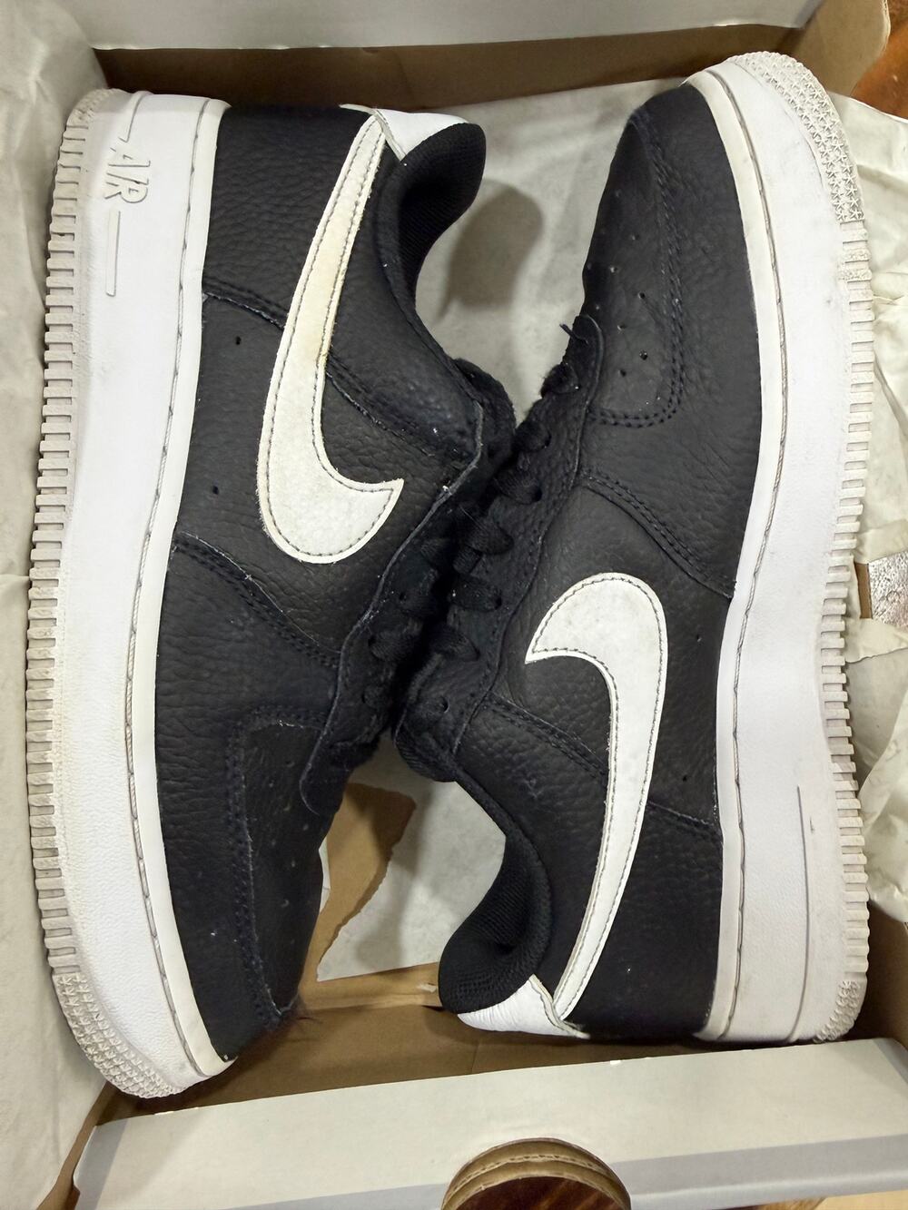 Nike - Air Force 1 '07 - Black & White - Boys Kids Sneakers Shoes - Size 6Y